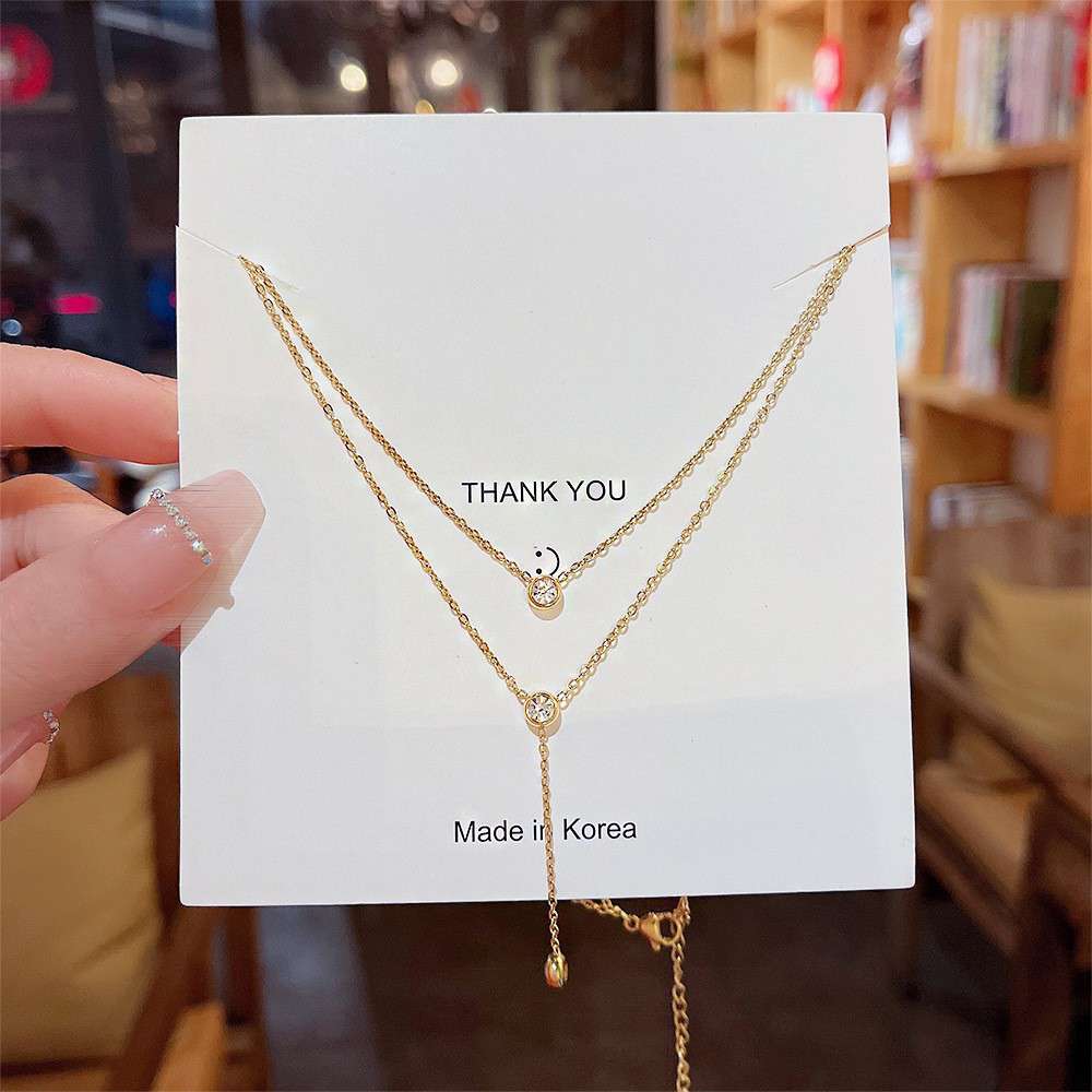 Classy gold neck chain