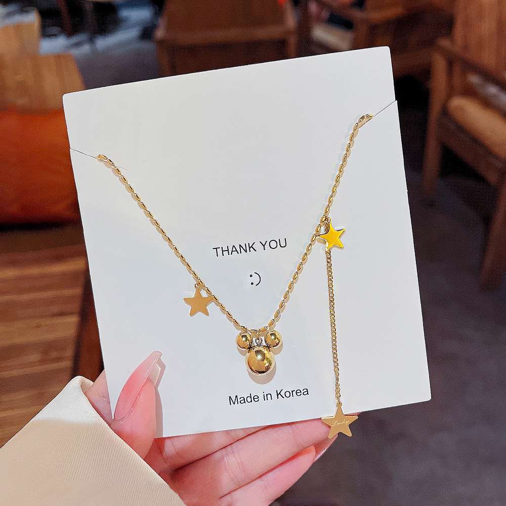 Classy gold neck chain