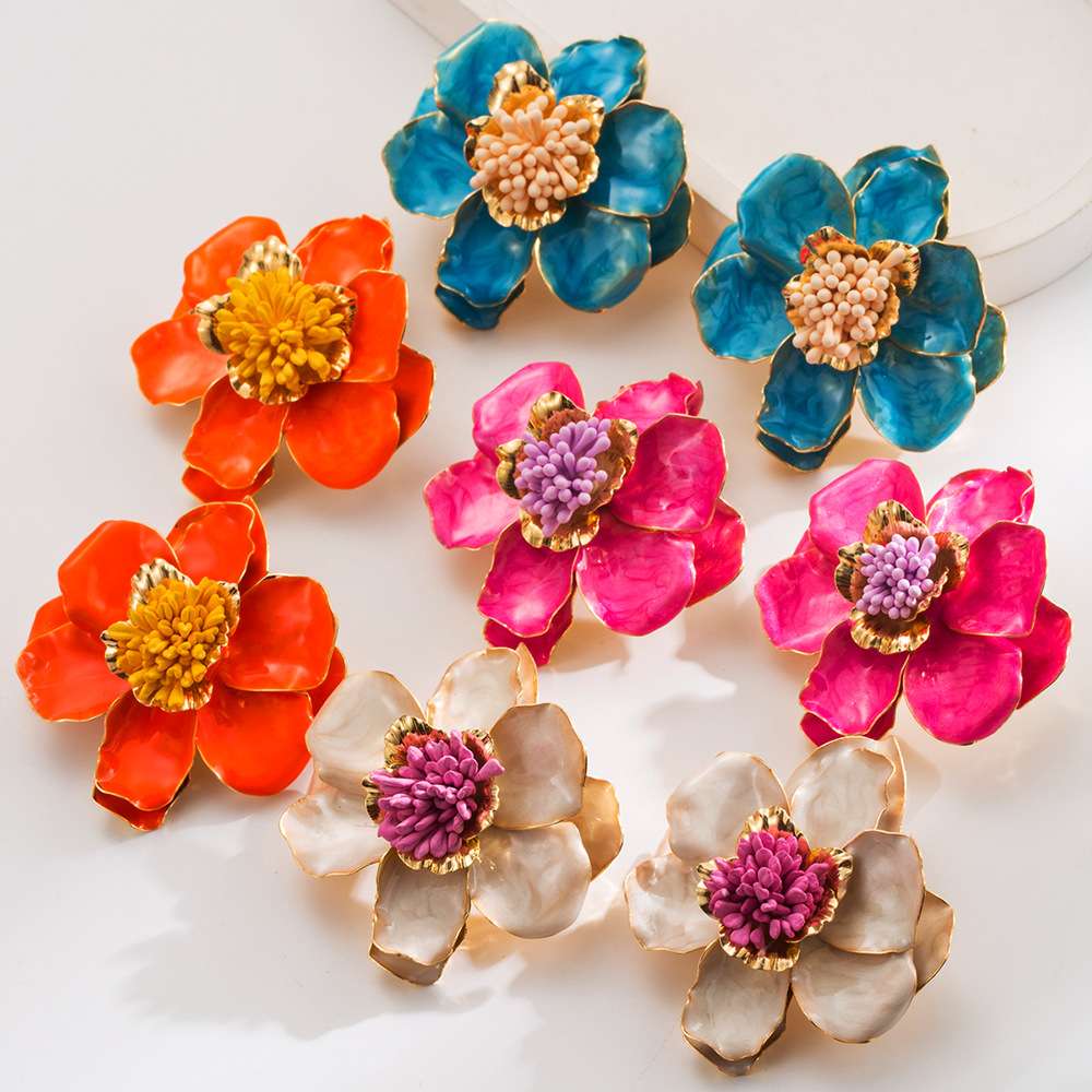Dopamine camellia earrings