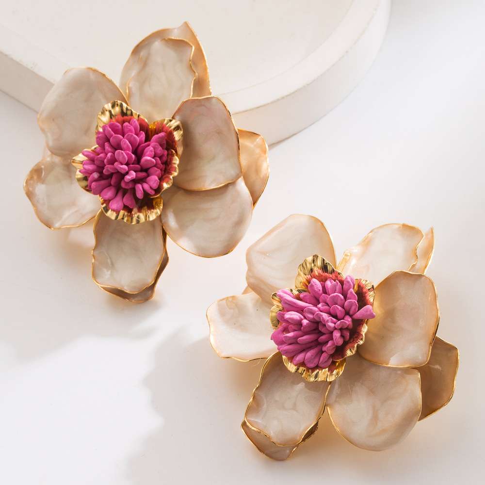 Dopamine camellia earrings